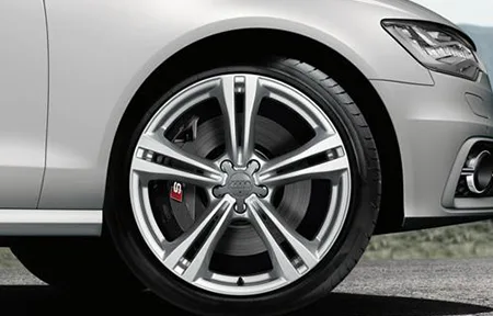 Audi S6 BASE GRADE (4GCEUA)