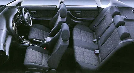 Subaru Legacy B4 S (BE5)
