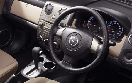 Mazda Verisa C (DC5R)