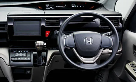 Honda Stepwagon B (RP1)