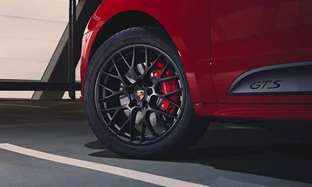 Porsche Macan GTS (J1L29)