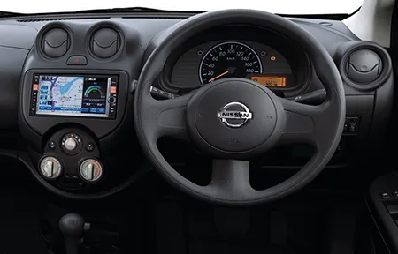 Nissan March 12S V PACKAGE (K13)