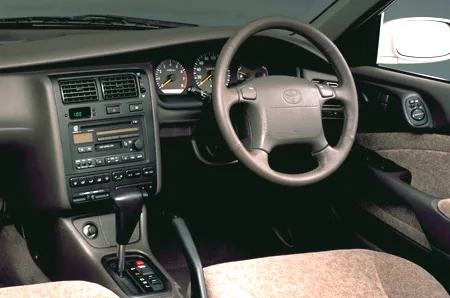 Toyota Corona SELECT SALOON (AT190)