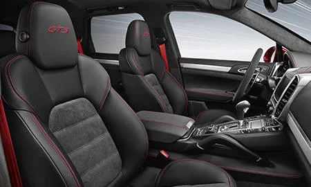 Porsche Cayenne GTS (92ACXZ)