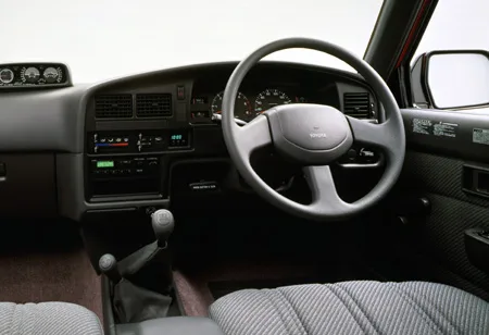 Toyota Hilux Pick UP DOUBLECAB SSR (LN106)