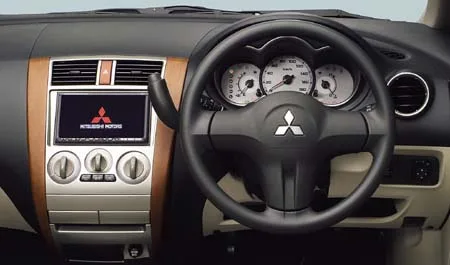 Mitsubishi Colt VERY (Z22A)