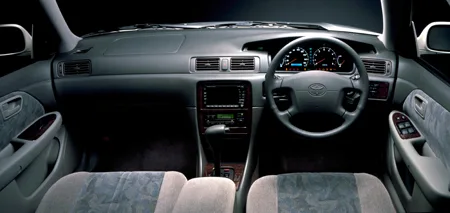 Toyota Camry Gracia Sedan 2.5 (MCV21)