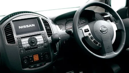 Nissan Lafesta HIGHWAY STAR (B30)