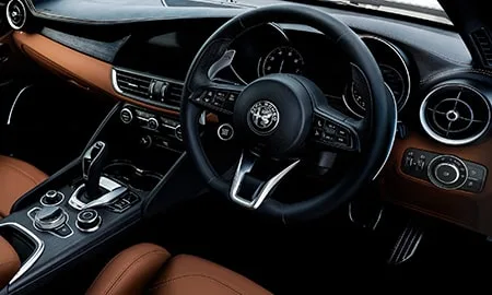 Alfa Romeo Giulia VELOCE VISCONTI EDITION (95220 / 95229)