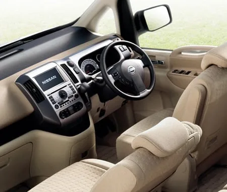 Nissan Serena HIGHWAY STAR (CC25)
