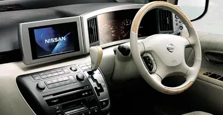 Nissan Elgrand V (NE51)