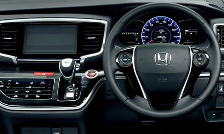 Honda Odyssey ABSOLUTE ADVANCE (RC1)