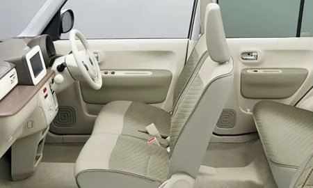 Suzuki Alto Lapin X (HE33S)