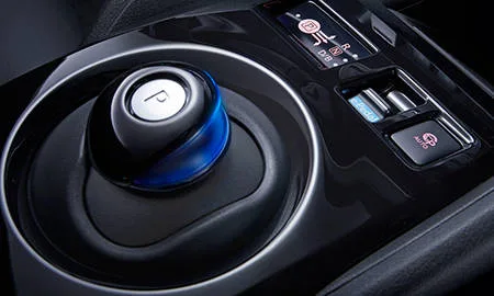 Nissan Leaf S (ZE1)