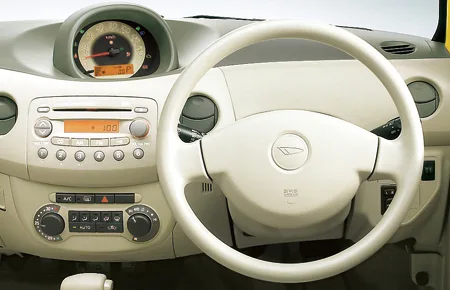 Daihatsu Esse D (L235S)