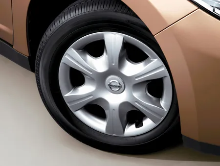 Nissan Tiida 15S (C11)