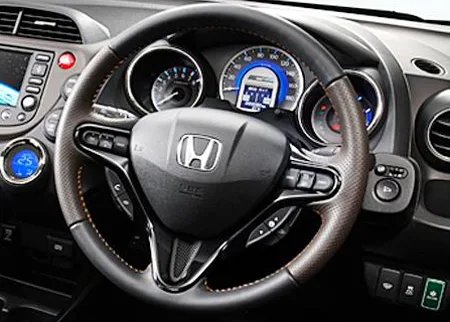 Honda Fit Shuttle Hybrid HYBRID NAVI PREMIUM SELECTION (GP2)