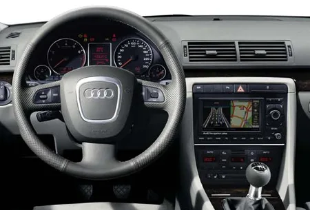 Audi A4 Avant 2.0 (8EALT)