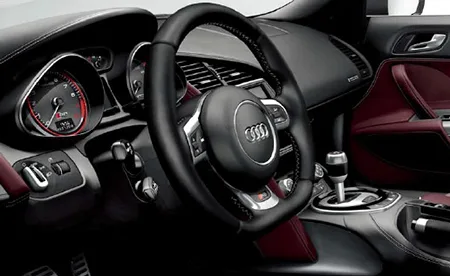 Audi R8 Spyder BASEGRADE (42CTYF)