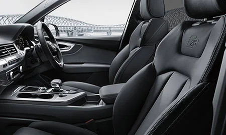 Audi Q7 URBAN BLACK (4MCYRA)