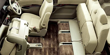 Toyota Isis PLATANA V SELECTION (ZGM15W)