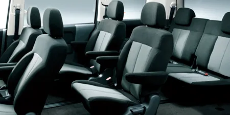 Mitsubishi Delica D5 ROADEST G PREMIUM (CV5W)