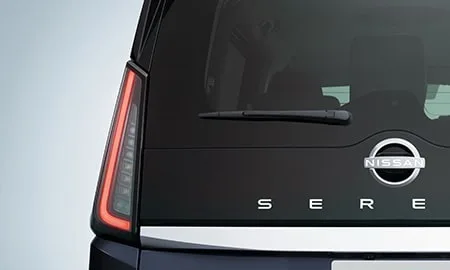 Nissan Serena E-POWER LUXION (GFC28)