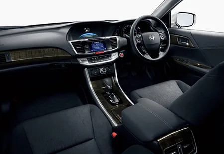 Honda Accord Hybrid EX (CR6)