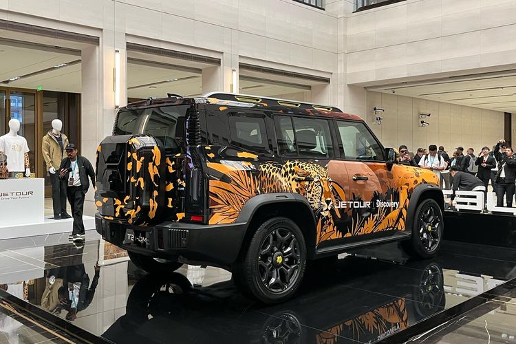 В поддержку CCF компания JETOUR предоставила автомобили T2