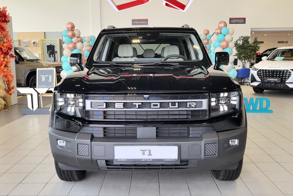 Jetour T1 вид спереди