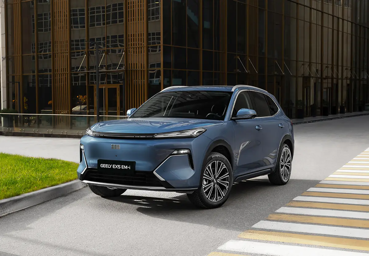 Geely EX5 EM-i занял первое место в России по продажам среди гибридов в июне 2026