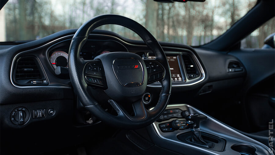 Dodge Challenger SRT
