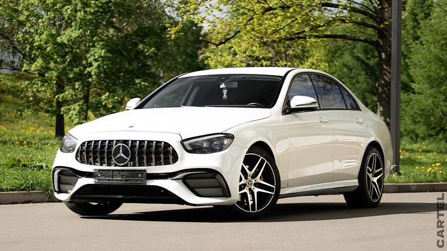 Mercedes-Benz E200