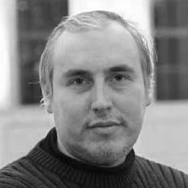 Дмитрий Комм