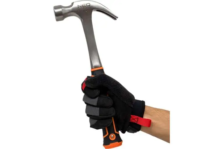 Молоток кровельщика NEO Tools 450 г цельнокованый