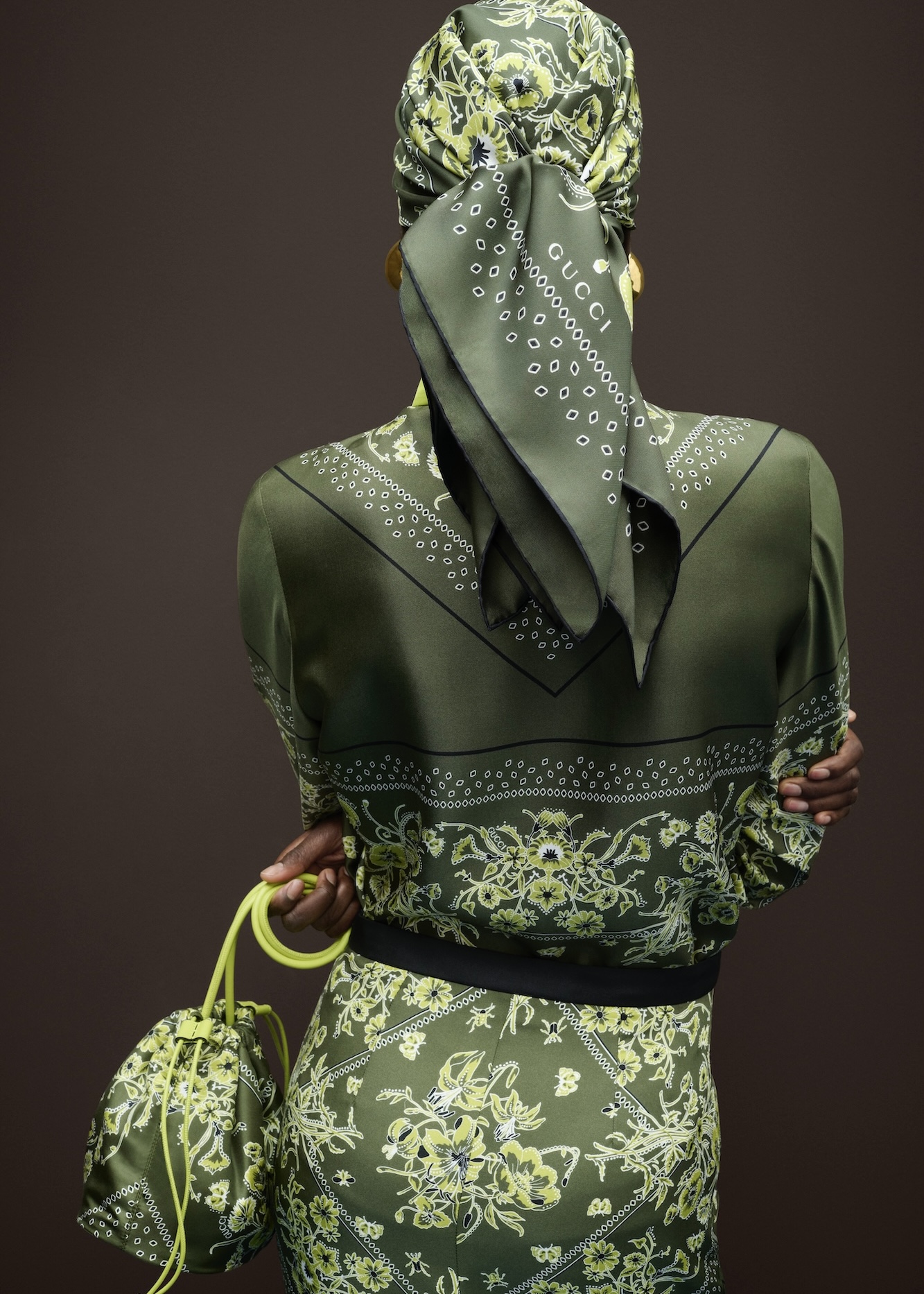 15 вечнозеленых образов из коллекции Gucci, pre-fall 2025 - Новости Viled.kz - фото 7