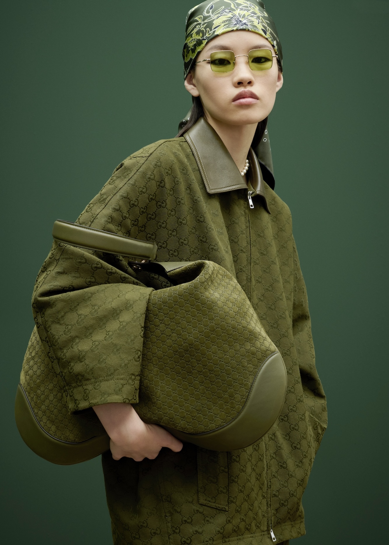 15 вечнозеленых образов из коллекции Gucci, pre-fall 2025 - Новости Viled.kz - фото 14