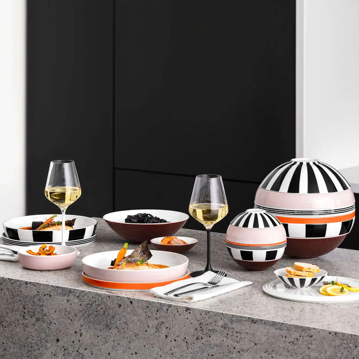 Villeroy & Boch 7-piece table setting La Boule - buy for 330000
