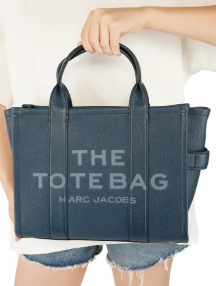 Marc Jacobs women's Traveller small tote bag - buy for 458700 KZT