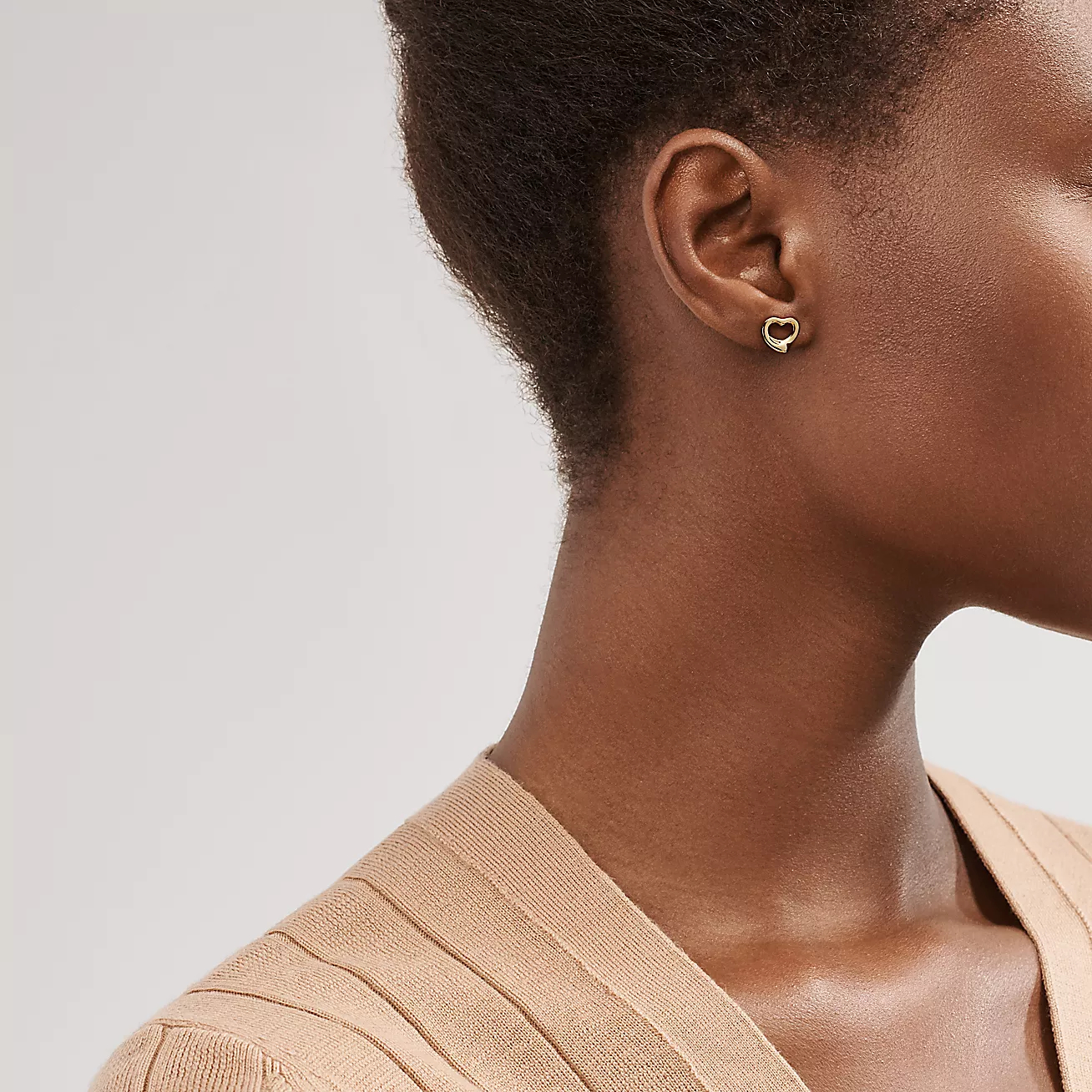 Tiffany Co. Elsa Peretti Open Heart Stud Earrings Gold buy for 767000 KZT in the official Viled online store art. 12318936