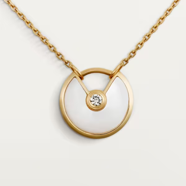 Cartier amulette necklace price hotsell