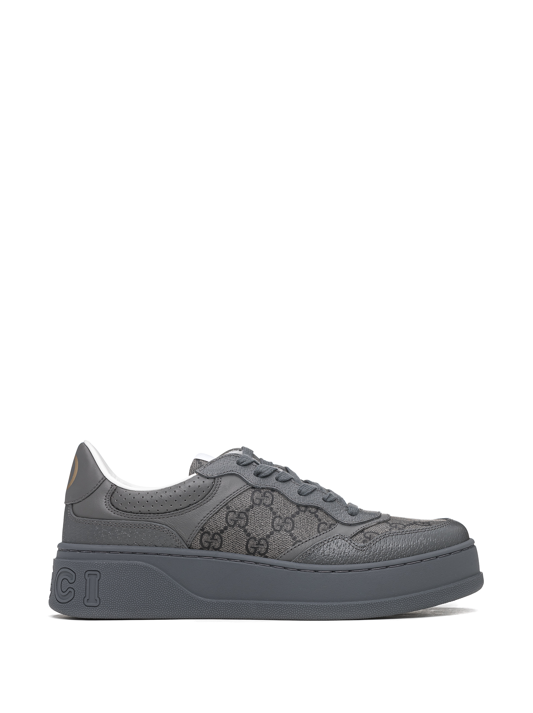 Gucci men's hotsell gg supreme sneakers