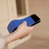 Чехол для iPhone 15 Pro Max из кожи теленка Safiano ярко синего цвета