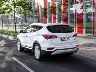 Hyundai Santa Fe Premium