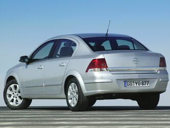 Opel Astra Family Седан