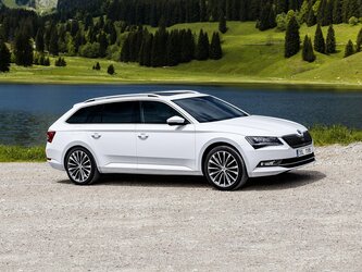 Skoda Superb Combi