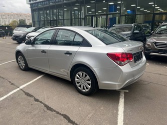 Chevrolet Cruze Седан