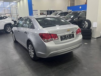 Chevrolet Cruze Седан