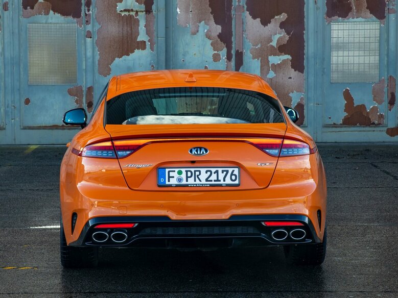 Купить KIA Stinger c пробегом в кредит за 1 рублей – Автономия