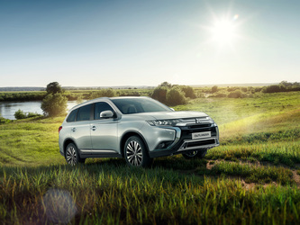 Mitsubishi Outlander 5 Мест